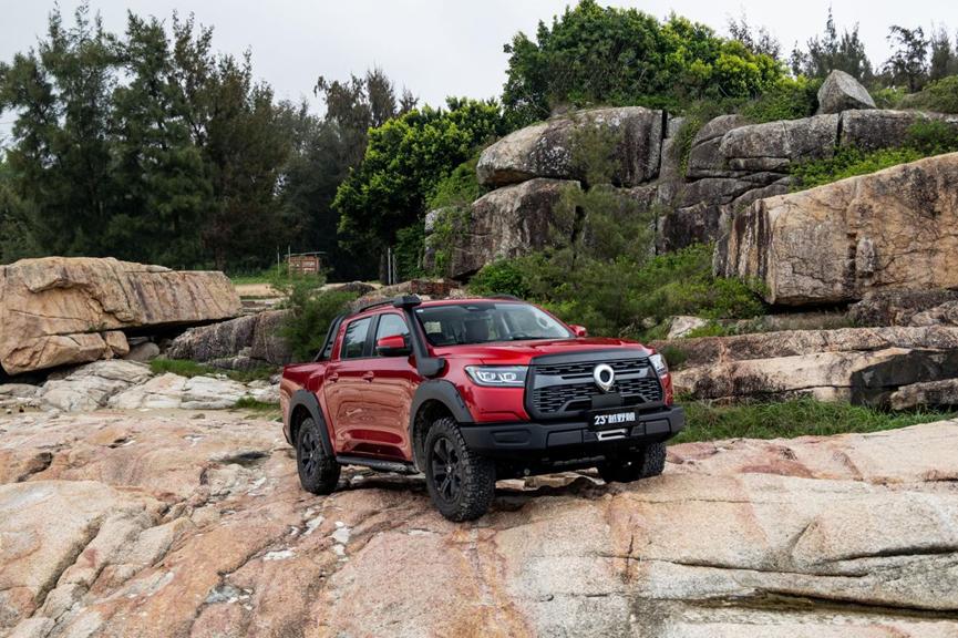 23款全新越野炮手动挡,越野炮多少钱落地最新款