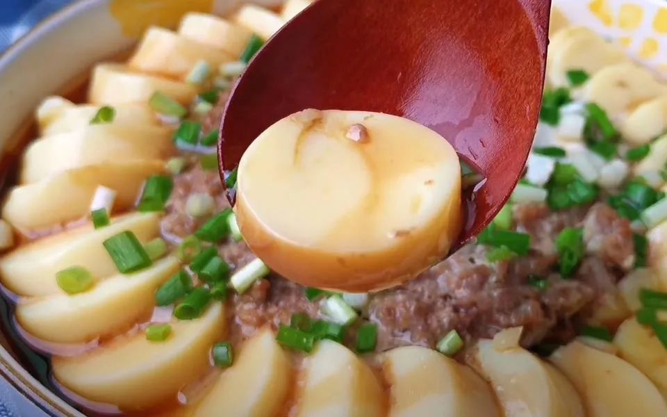 中老年秋季补什么钙最好,老人强健骨骼必须补充的7大营养