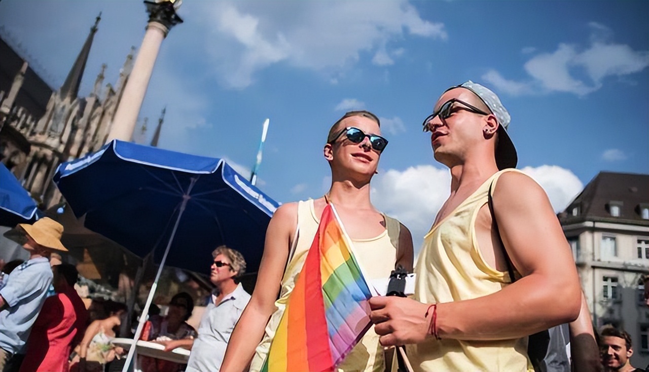 西班牙为何被誉为“欧洲*院妓**”，合法“*交性**易”的影响有多大？