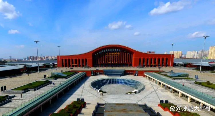 哈尔滨西站高铁夜晚,哈尔滨西站高铁规划图