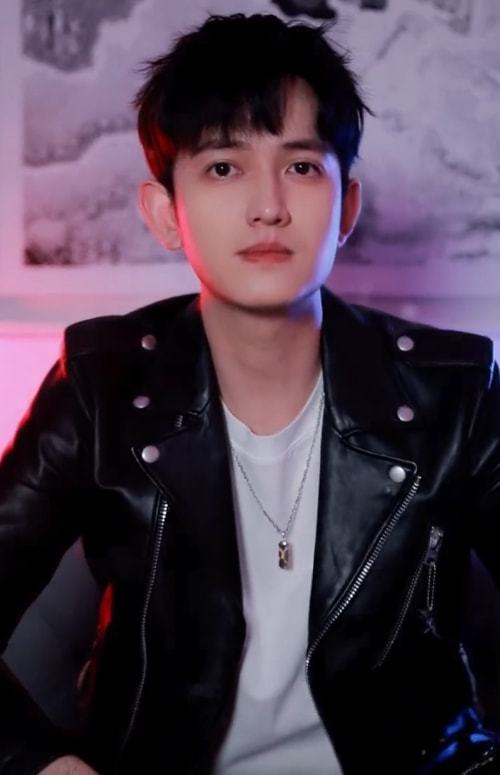 “杀姐姐”落魄了，马可直播卖女士*裤内**，4元一条还亲自上手示范