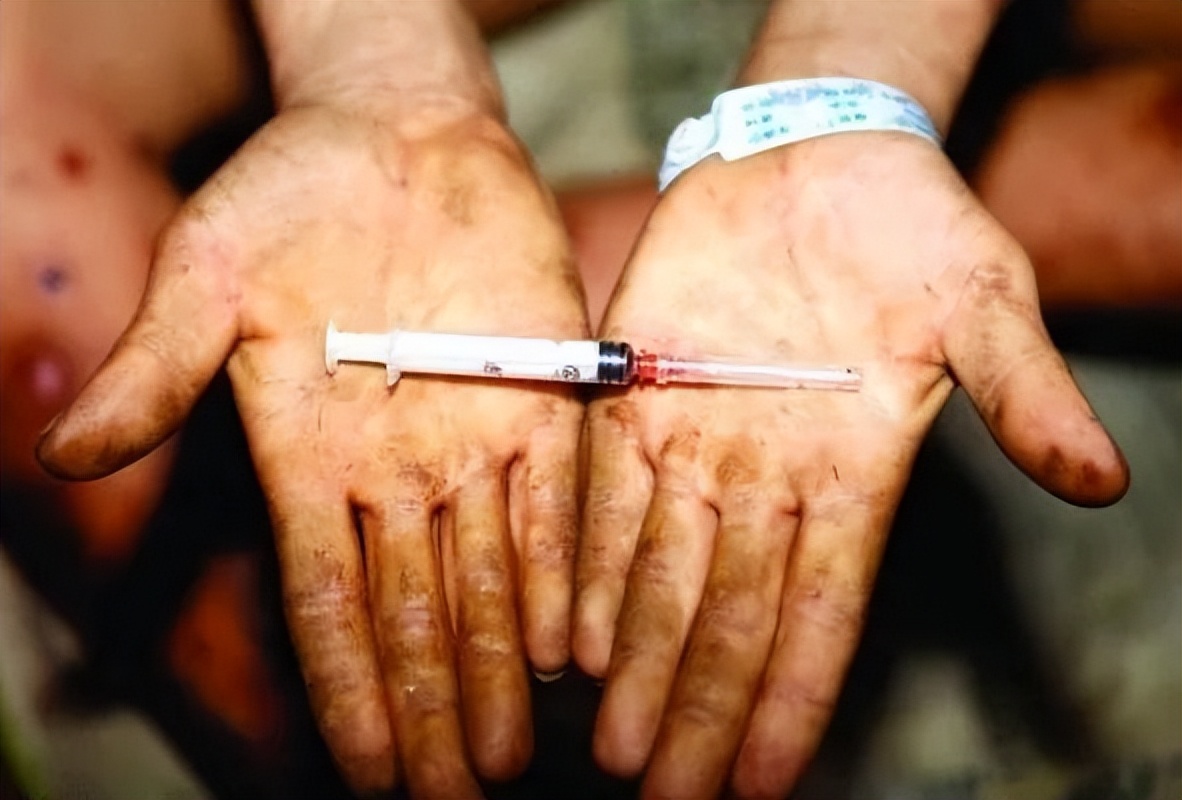 通过性传播的艾滋病,艾滋病是怎么通过异性传播的