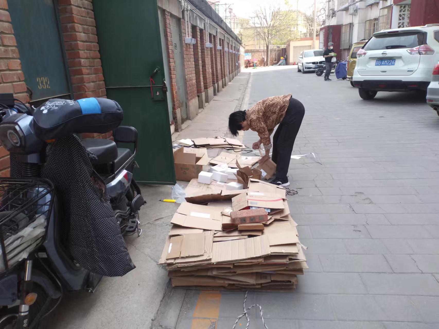 记述一位夕阳辛劳的军嫂作者：张开喜