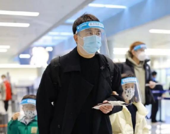 汪小菲新冠上热搜了吗,汪小菲新冠热评