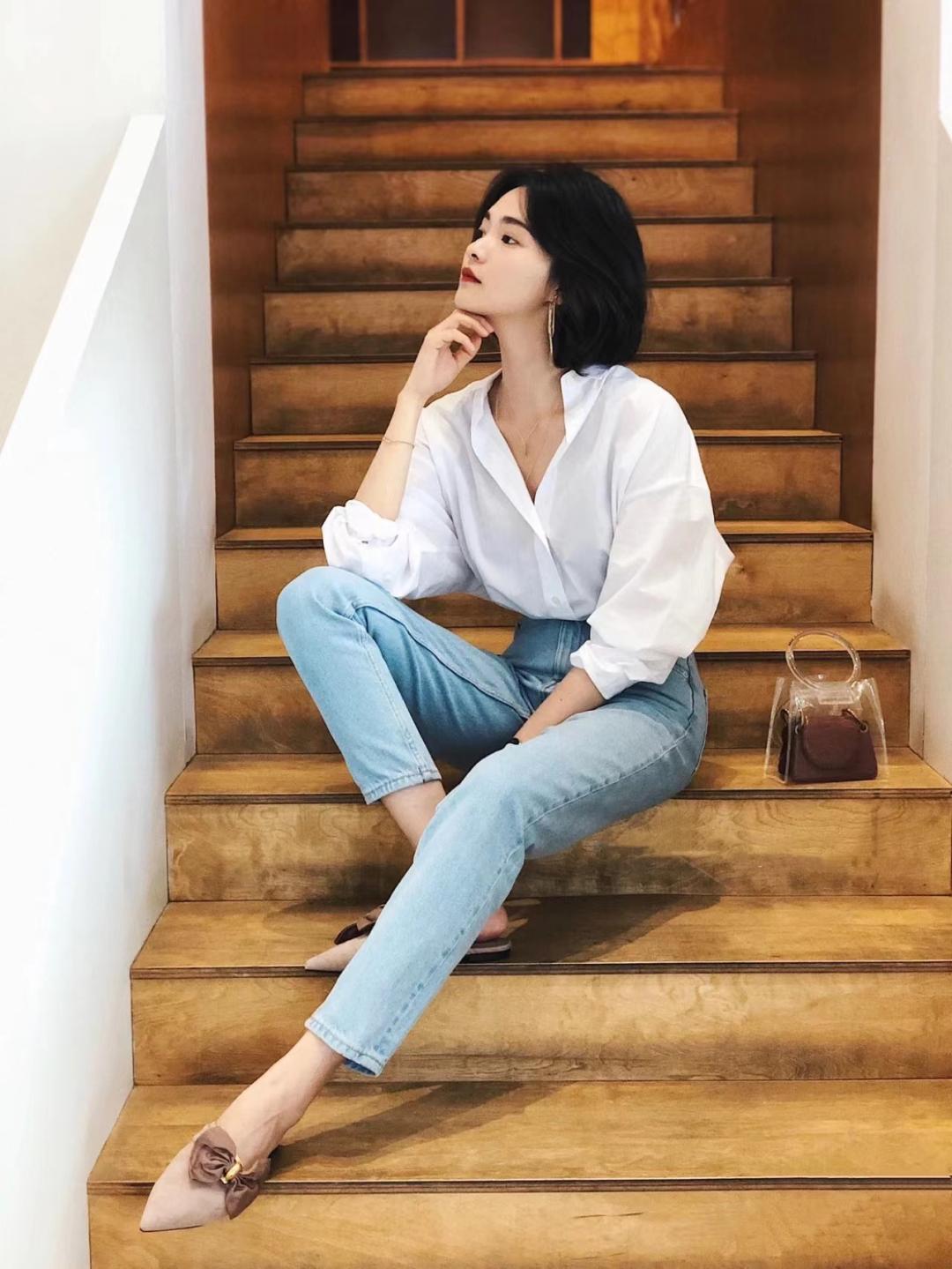 牛仔裤除了搭小白鞋还能搭什么鞋 (白色牛仔裤搭什么鞋子)