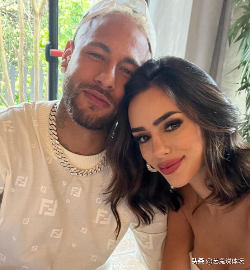 球星梅西的年收入多少,2020年足坛十大收入最高的球员