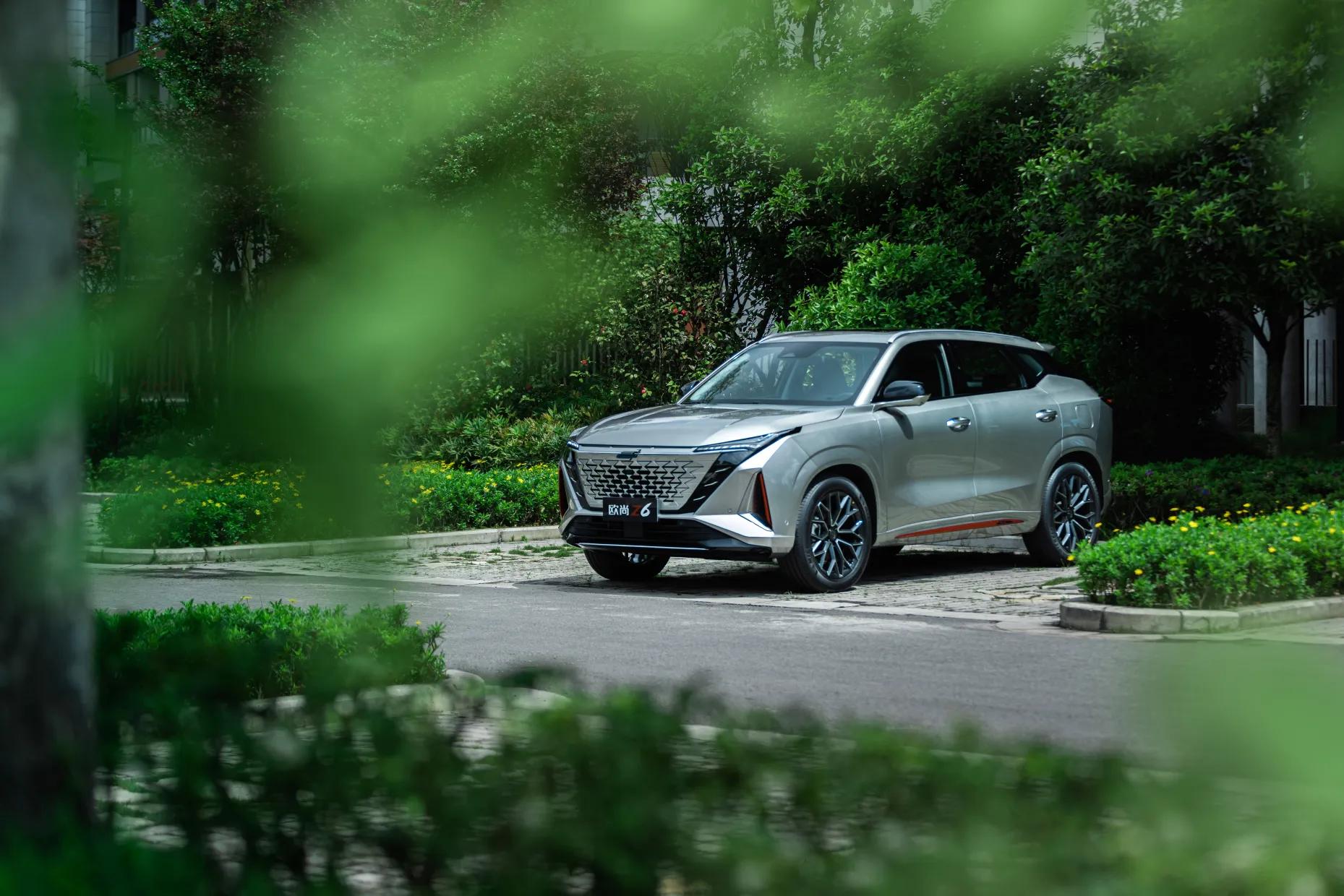 同行直呼太太太卷了!今年上新4款家用油车,2.0T车型均低于15万