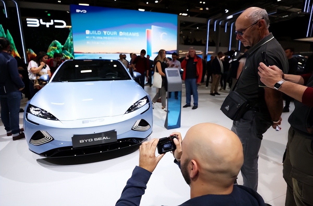 安踏与回力,回力品牌与安踏相比哪个好