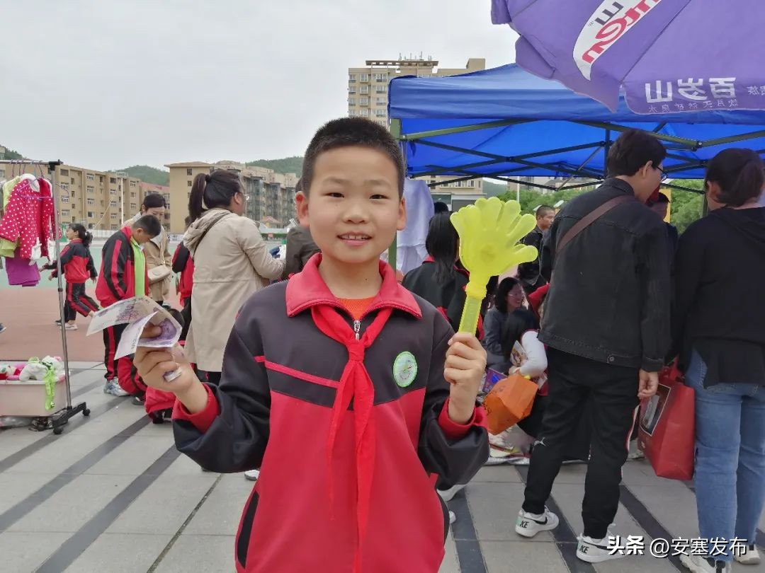 旧物再利用变废为宝,小学生旧物改造变废为宝