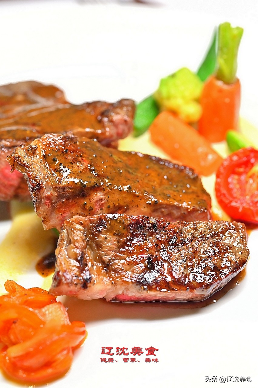 在沈阳最高的西餐庆生，没想到有海鲜饺子，和牛西冷不错