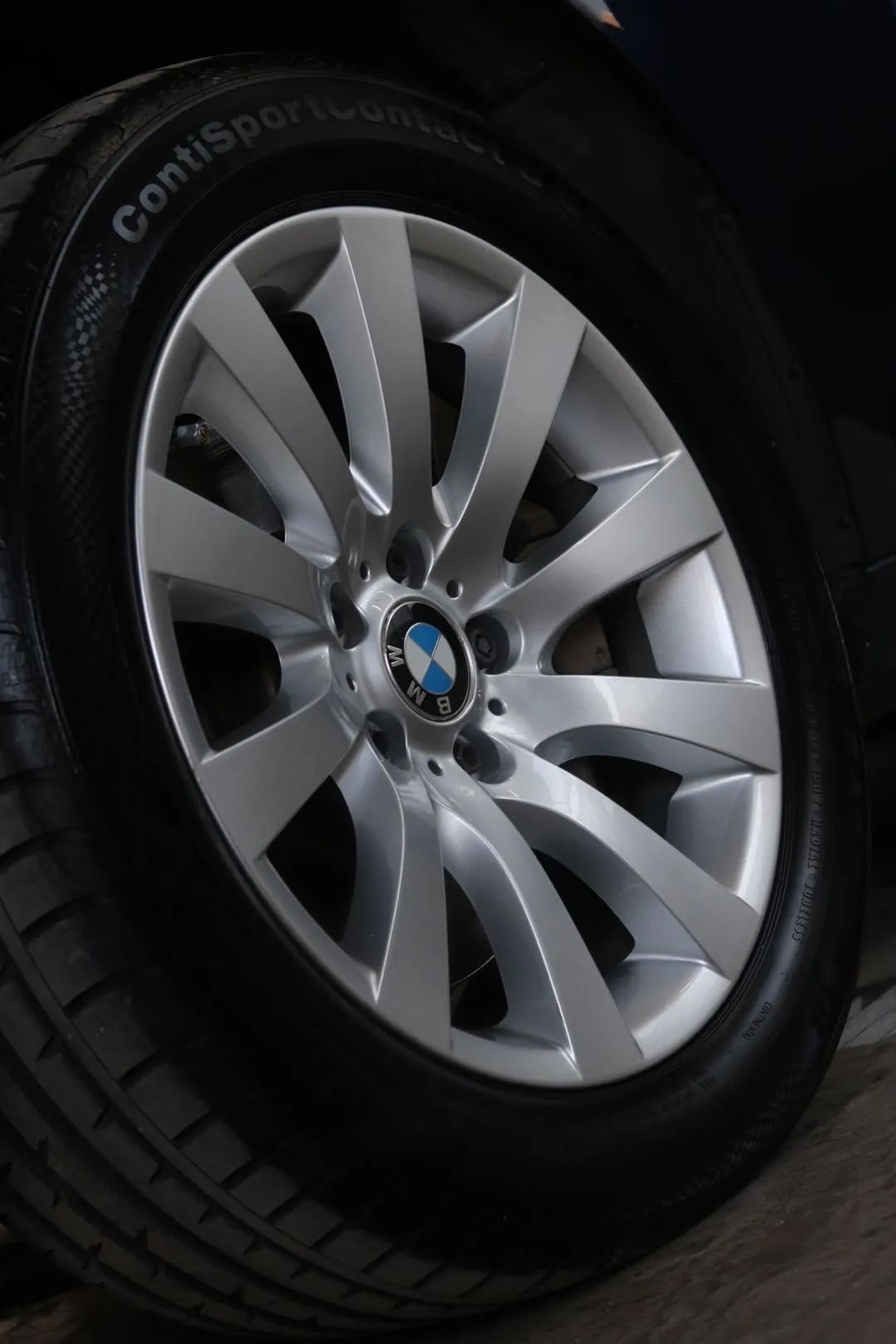 怪兽修车视频全集,13年宝马gt535升级新款内饰