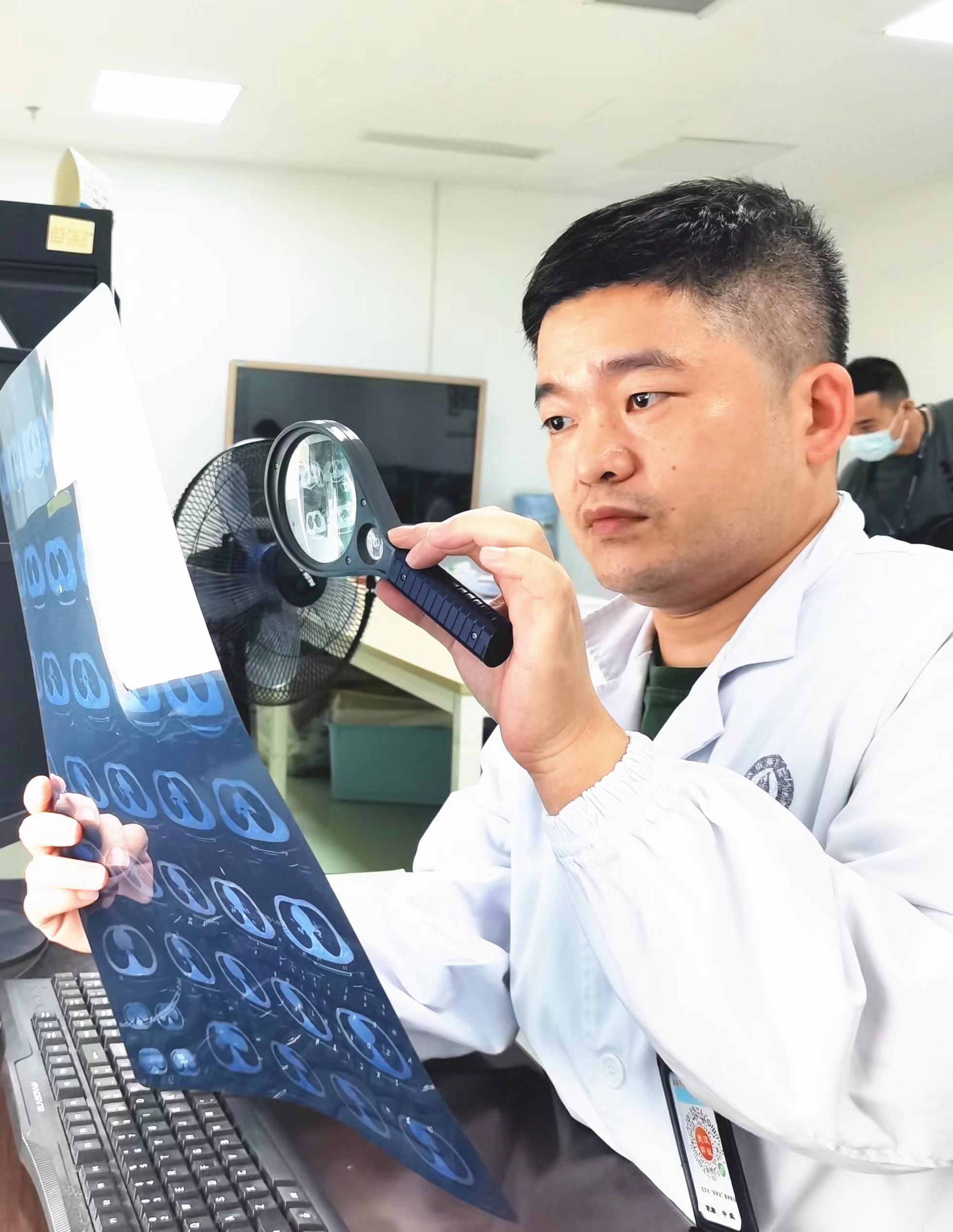 孕妇被传染肺结核的表现,如果孕妇突然感染肺结核怎么办