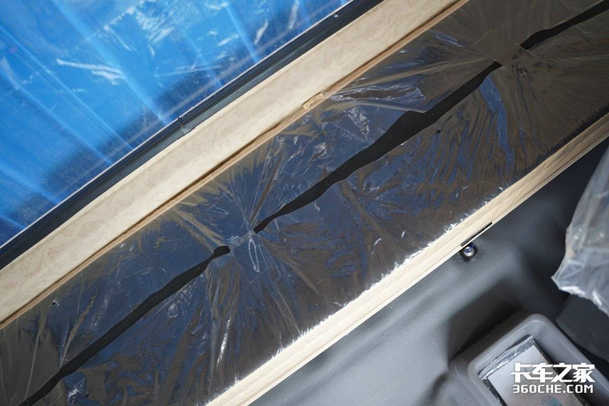 10米大单桥高栏货车,10米货箱单桥车