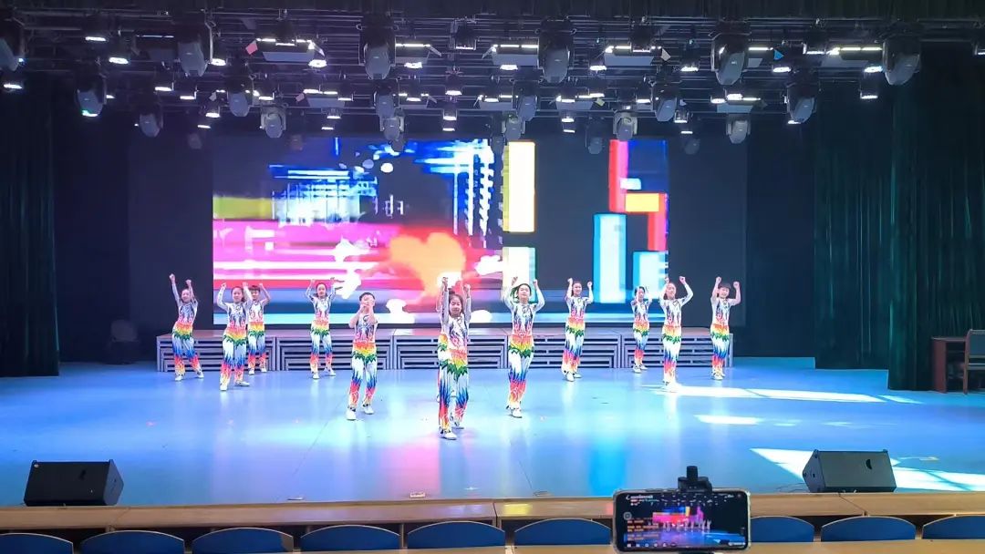 中国足球比赛校长杯,2024小学校长杯总决赛足球比赛