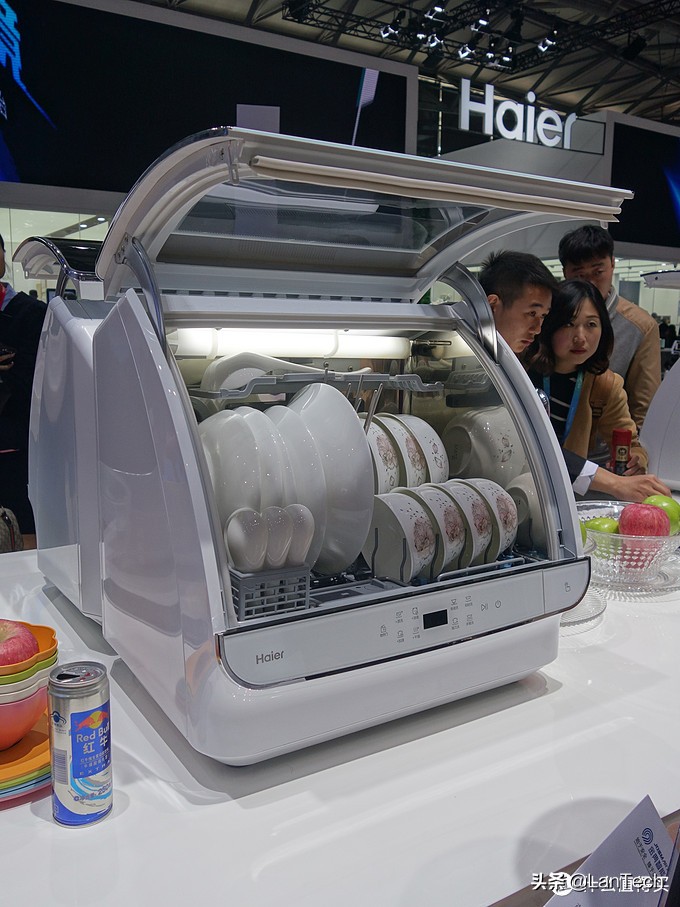 暴走两万步！海量图片带你游览2017年AWE家电展