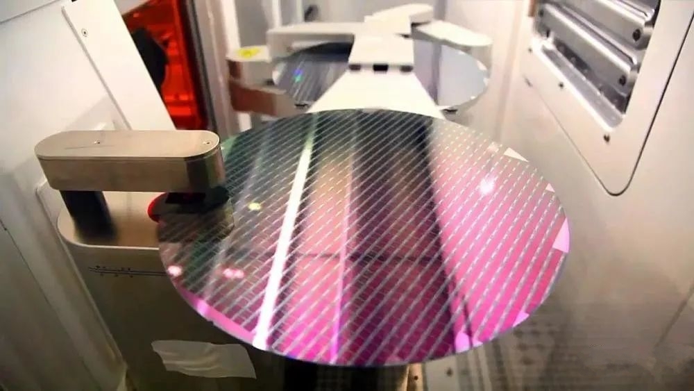 韩对华贸易逆差原因,韩国对华贸易31年来首现逆差