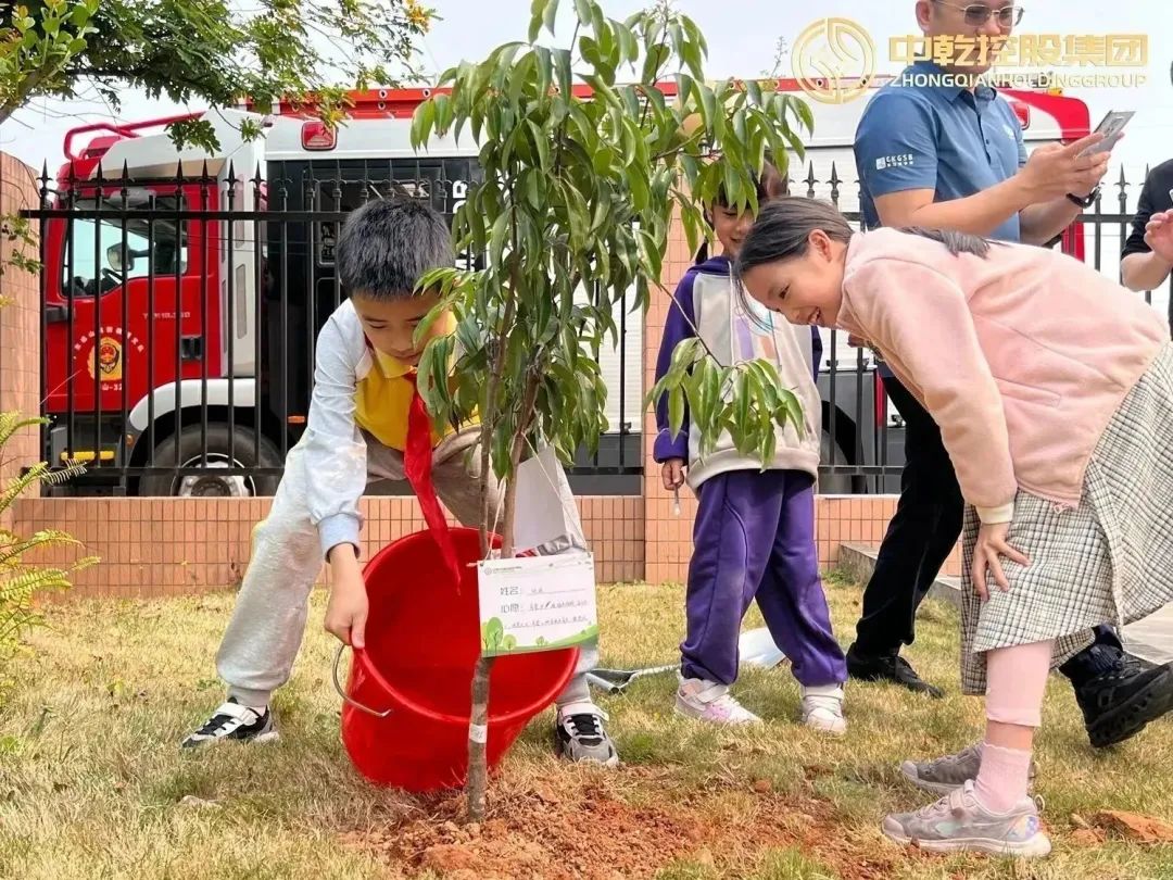 中乾控股集团积极助力绿美广东建设同植企业长青林
