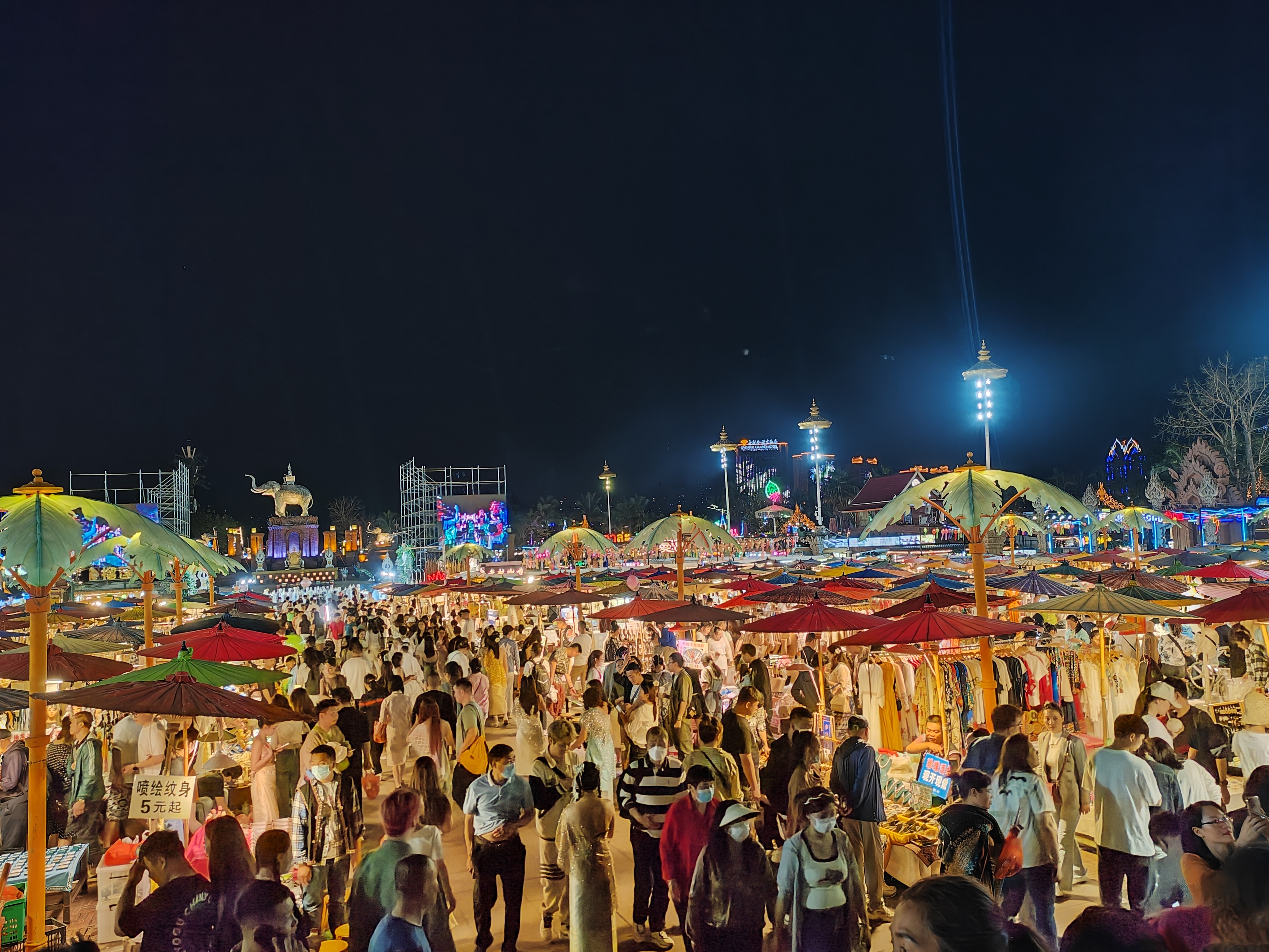 打卡西双版纳告庄亚洲最大夜市,西双版纳告庄夜市玩到几点