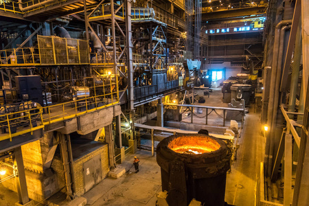 浙江龙泉发现古墓,深山发现古墓宝藏