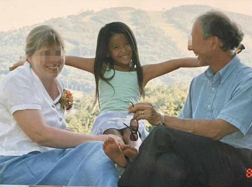 95年美国女孩万里赴杭寻亲,美国女孩万里寻亲回湘