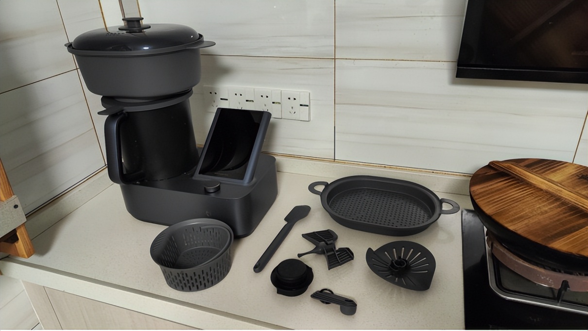 苏泊尔小c智能炒菜机测评,苏泊尔炒菜机器人和小c对比