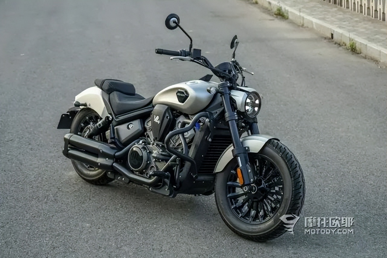 奔达黑旗500适合四十岁男人吗,奔达黑旗500第一批跟第二批的区别