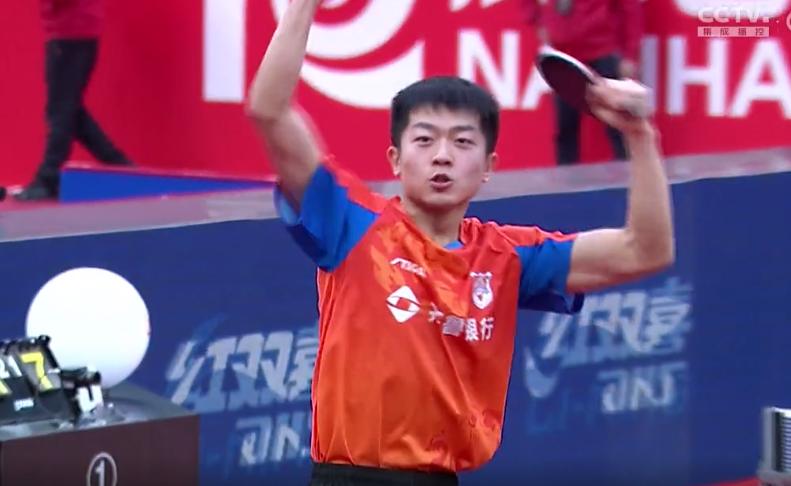 马龙圆梦了刘国梁亲自颁奖,马龙圆梦世乒赛