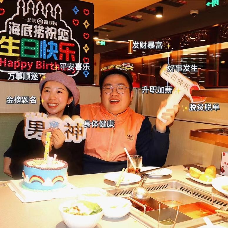 95后男子辞职创业轻松月入2万,90后边上班边创业月入5万