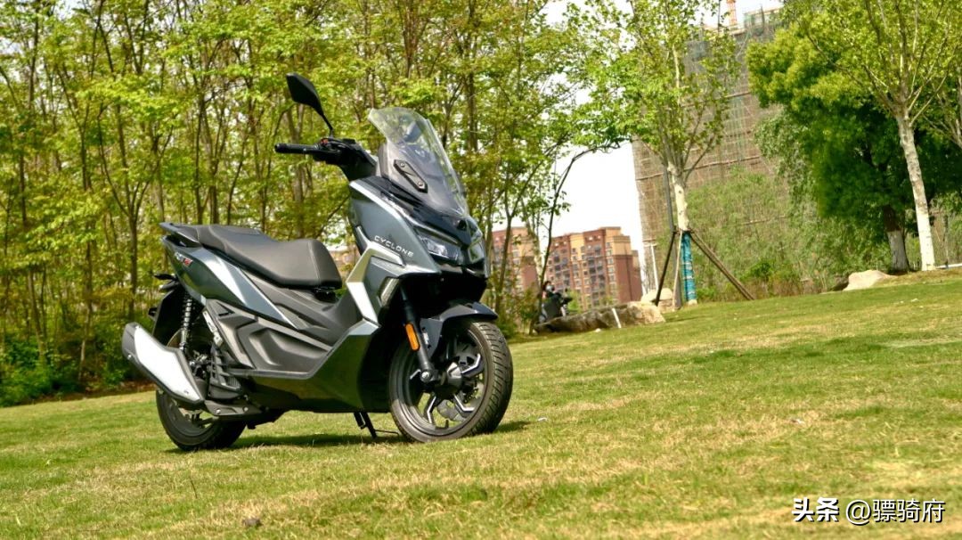 150排量级别的踏板车好在哪里？以RT1示例来解读其价值所在