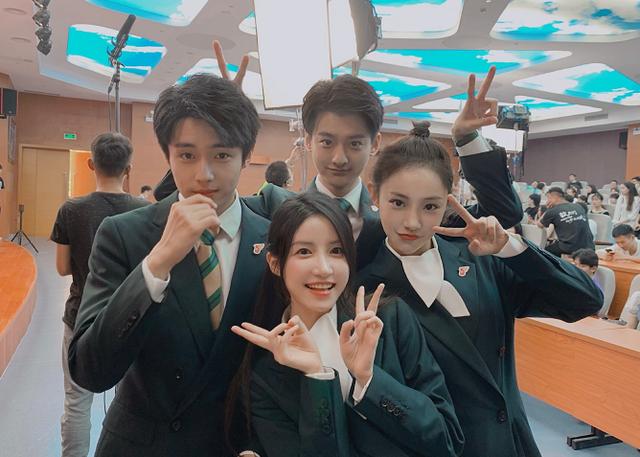 看完周生如故还有推荐的剧吗,电视剧周生如故每周什么时候更新