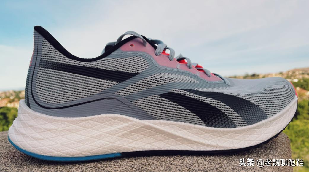 哪款国产跑鞋比较好,国产跑鞋到底哪家更值得入手
