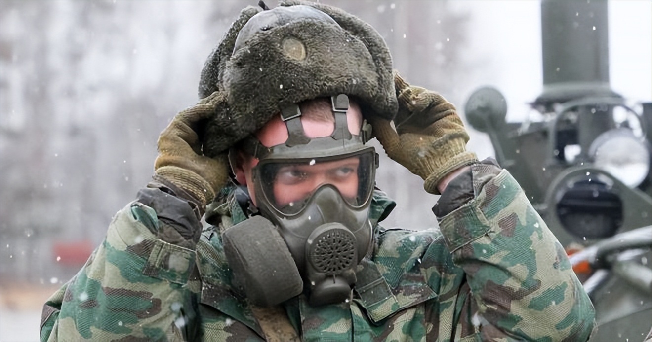 乌军使用陆军战术导弹攻击,乌军是怎么躲过俄军强大炮火的