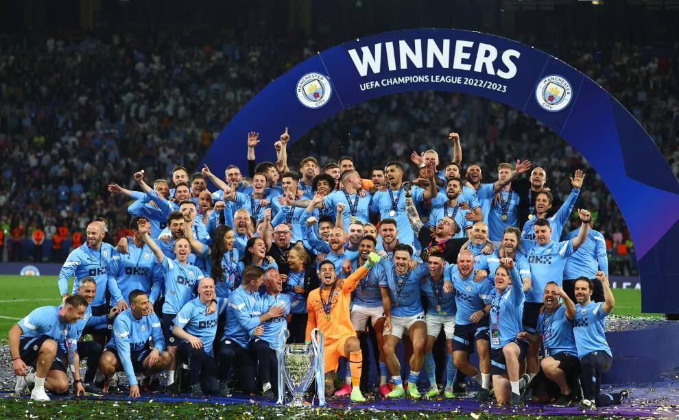 曼城提前夺得英超冠军为什么,曼城为何能夺三冠王