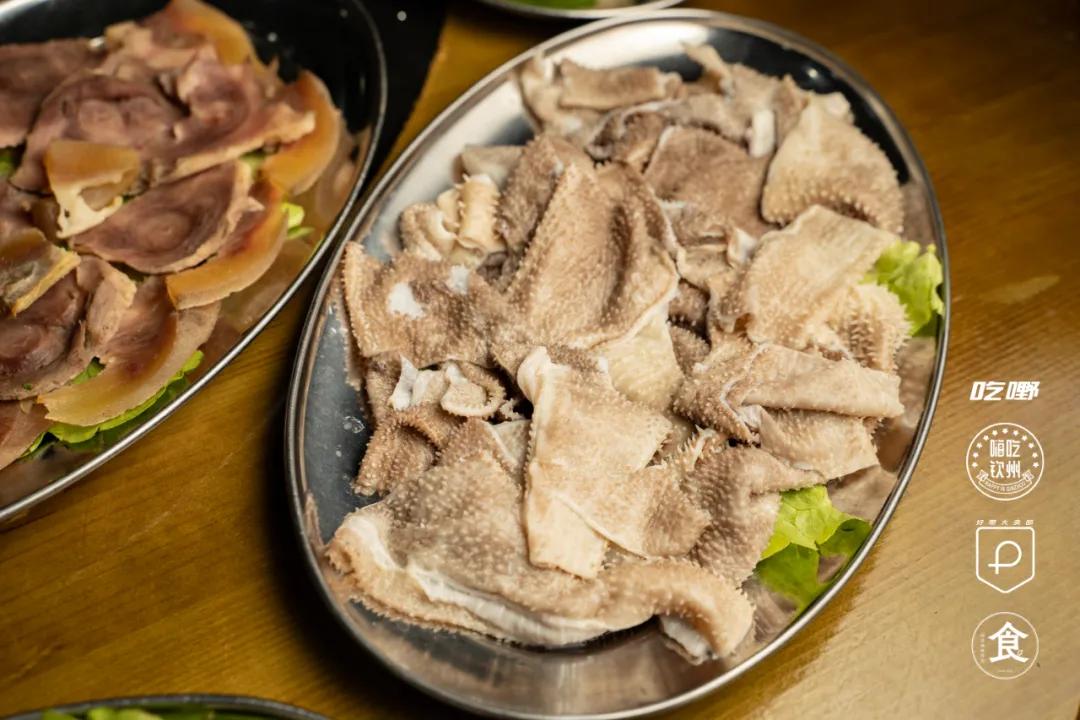 尝尝正宗的牛肉火锅,美食不可辜负首顿堂食全牛宴火锅