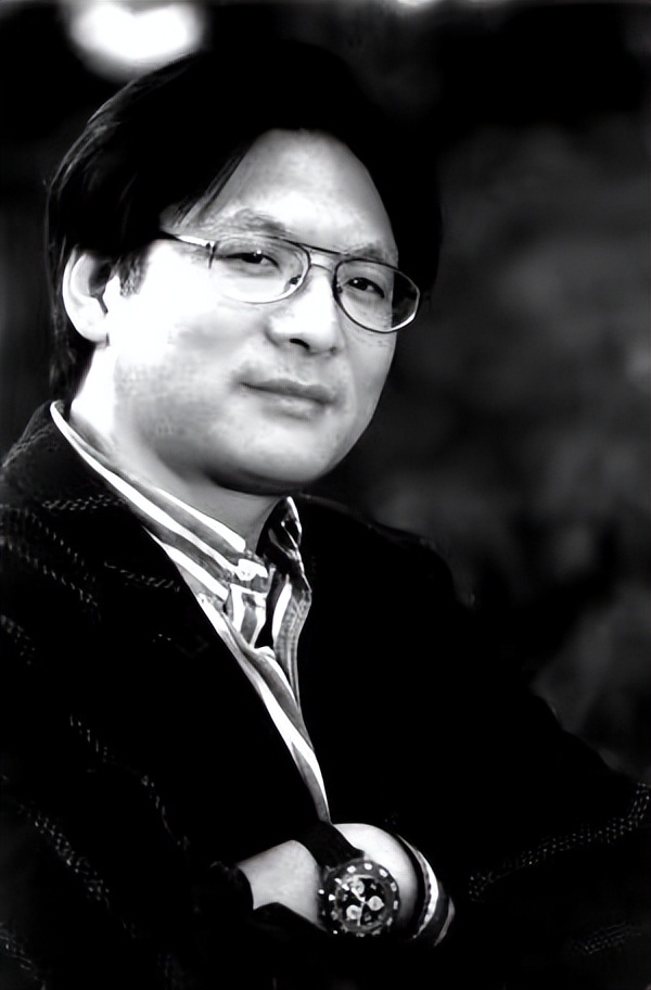 刘晓庆经历了4段婚姻,刘晓庆一生的爱情与婚姻