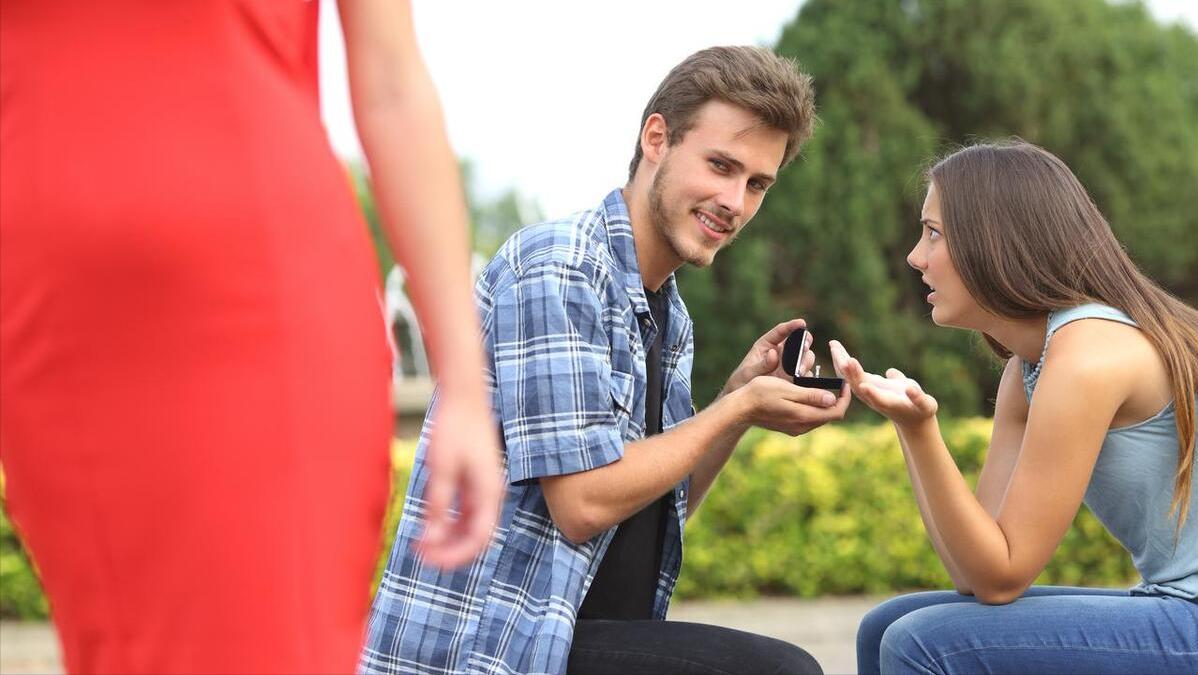 hpv感染跟男性不讲卫生有关系吗,hpv感染不分男女