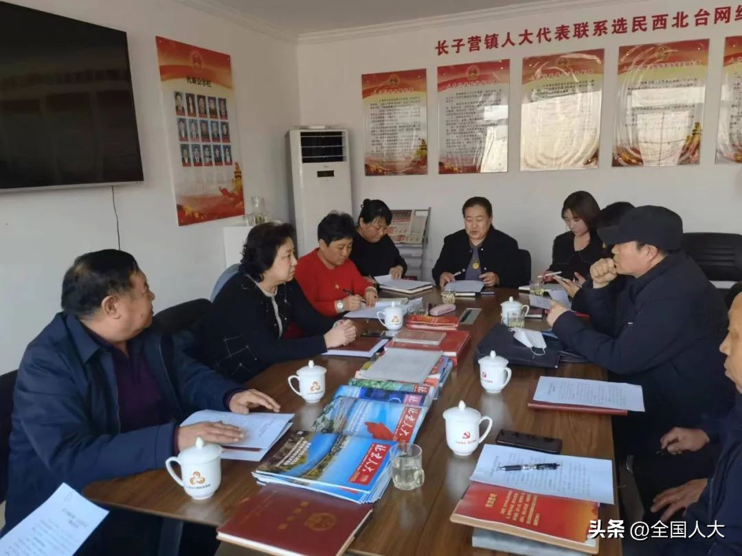 怎样做好“两个联系”——解剖代表“家站”问计四级代表