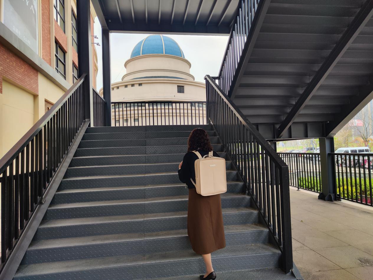 背包女款电脑包2023新款正品,女士高档背包电脑包