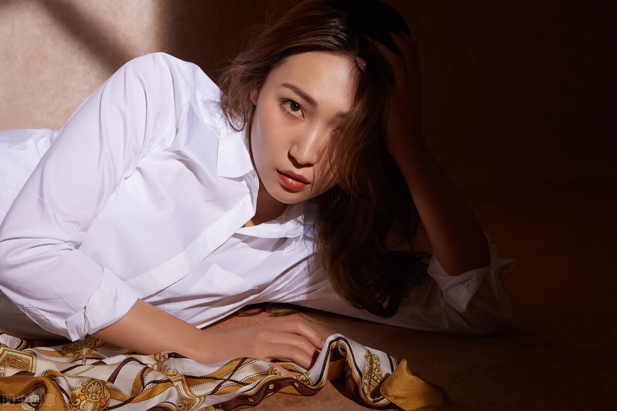 我说房租咋这么便宜呢，原来是我女友没少在房东那里忙活