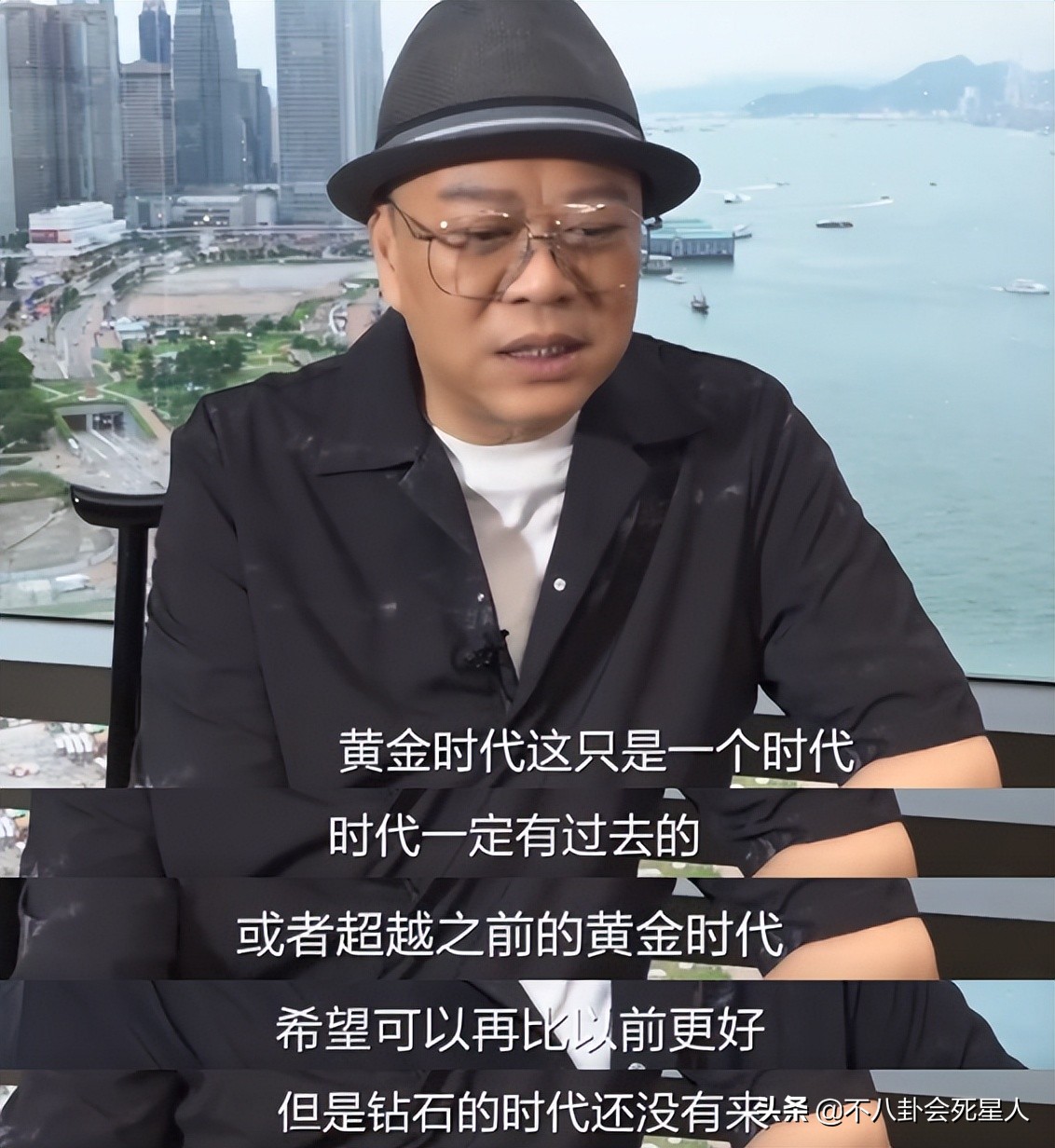 欧阳震华谈英文名,欧阳震华去掉英文名了么