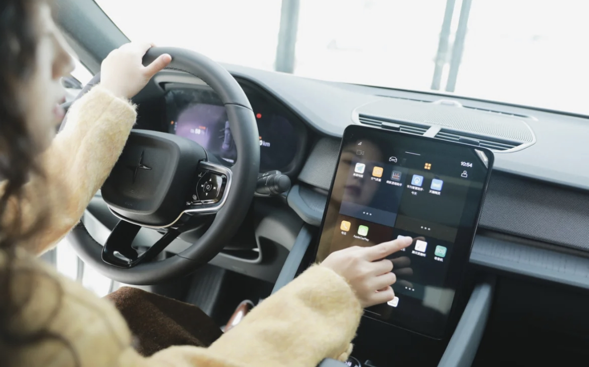 别被互联网*脑洗**？*款贷**榨干我们青春，普通人买车越便宜越好！