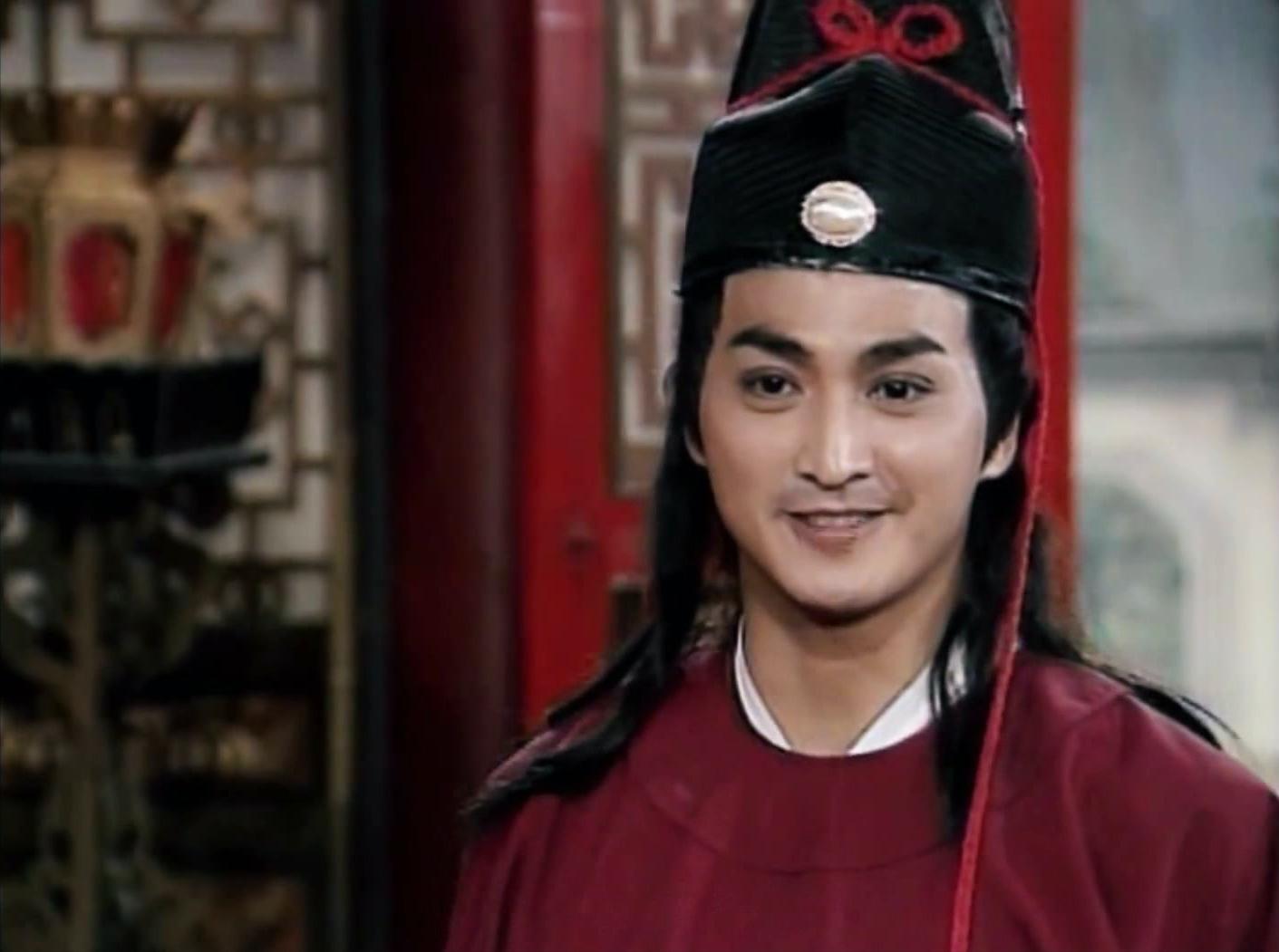 明明很帅自己却觉得很丑,明明很帅却打扮很丑