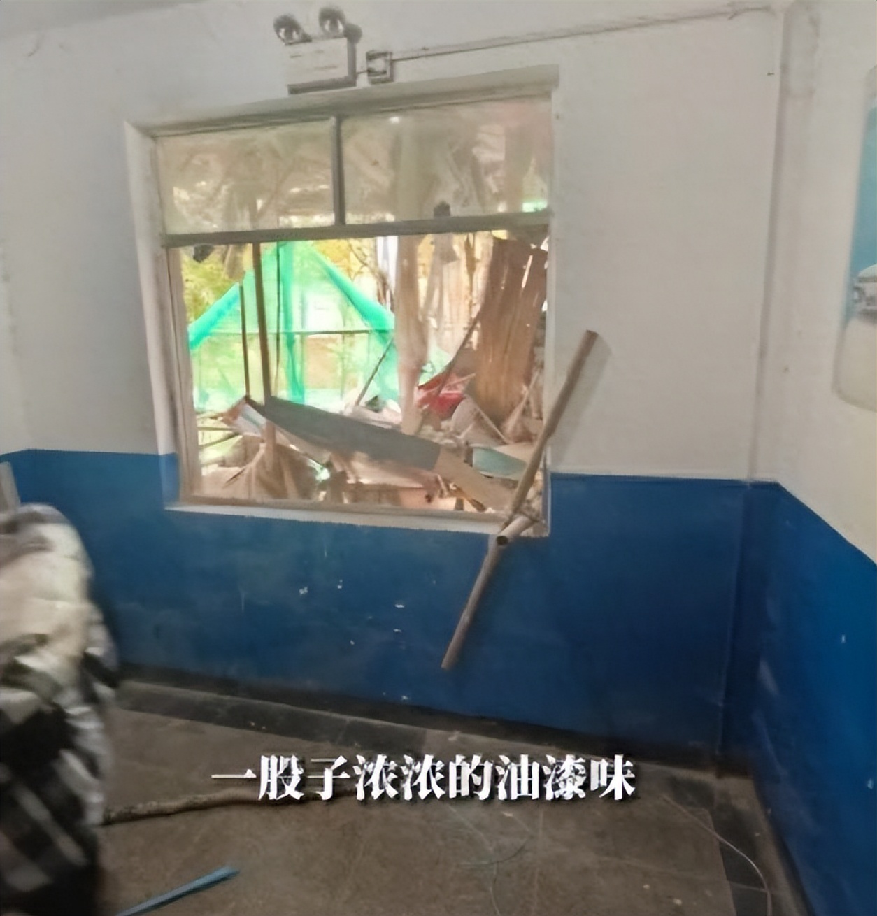 学校饭菜太差家长怎么吐槽,家长吐槽高校让学生住未完工宿舍