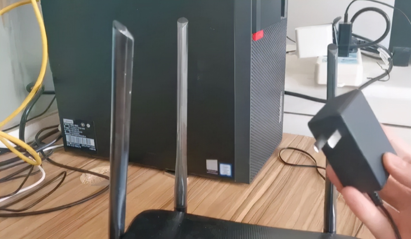 每天重启路由器网速慢吗,路由器每天都要重启一次网速才快