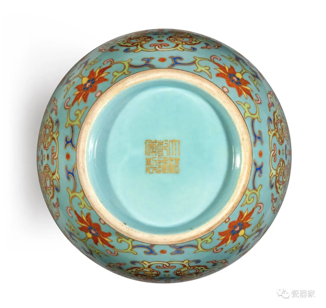 苏富比瓷器秋拍 (苏富比19年香港瓷器春拍)