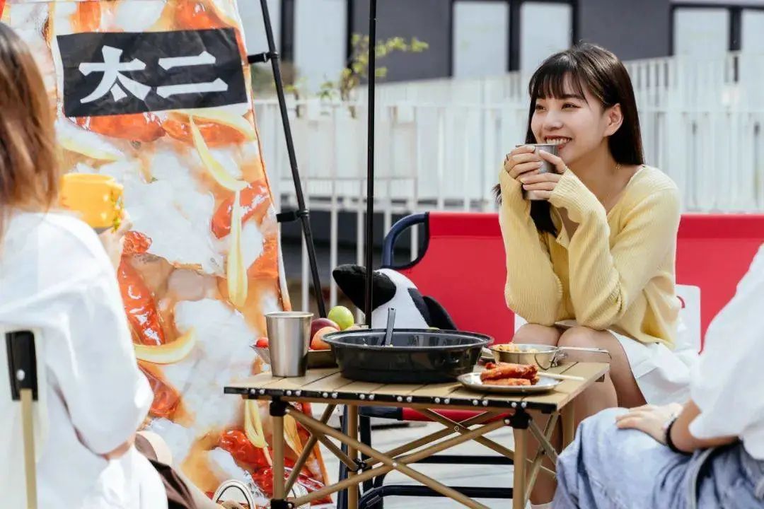 跨界品牌合作经典案例,经典品牌跨界开店