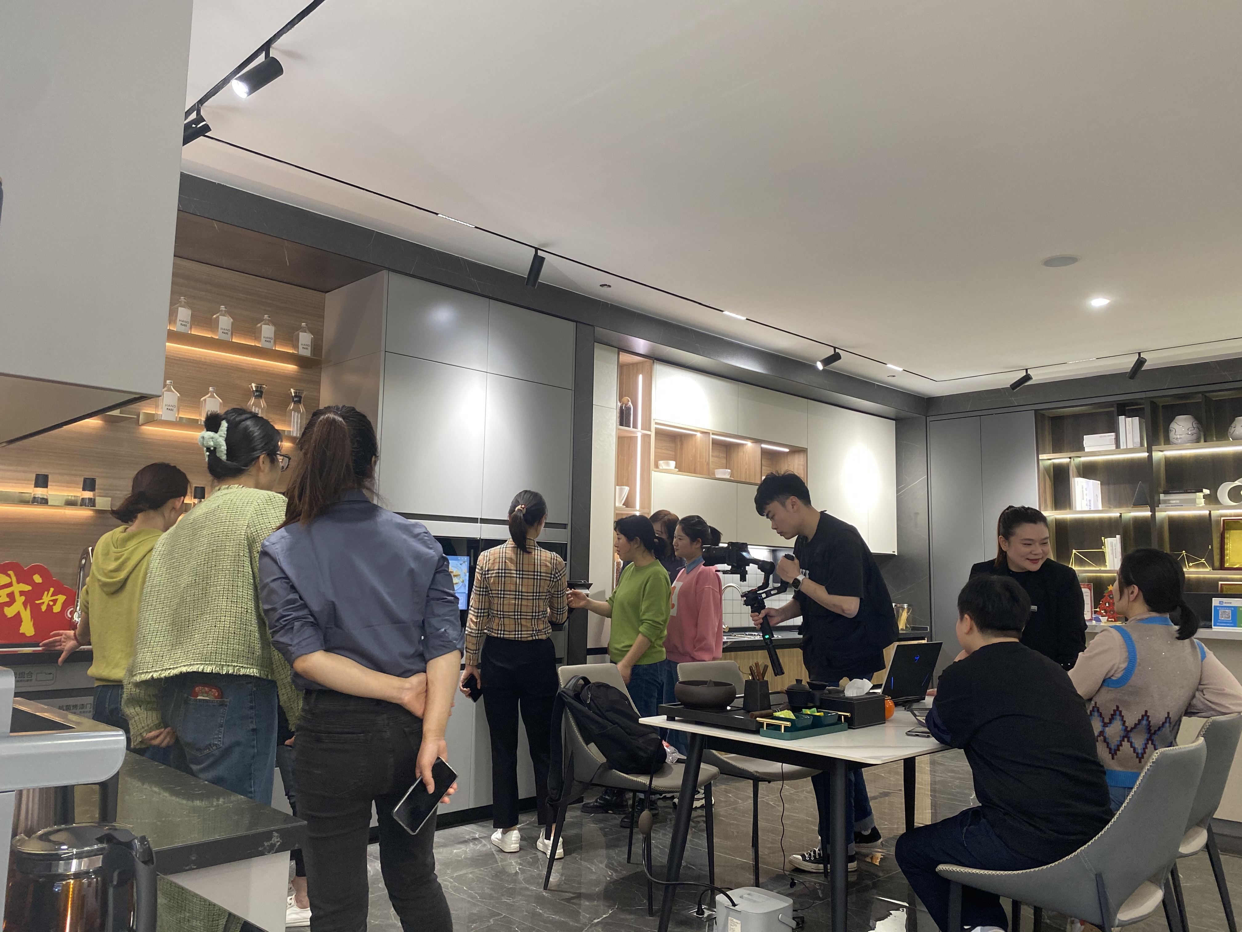 世界这么大我只想去有你的地方,长沙万家丽好去处