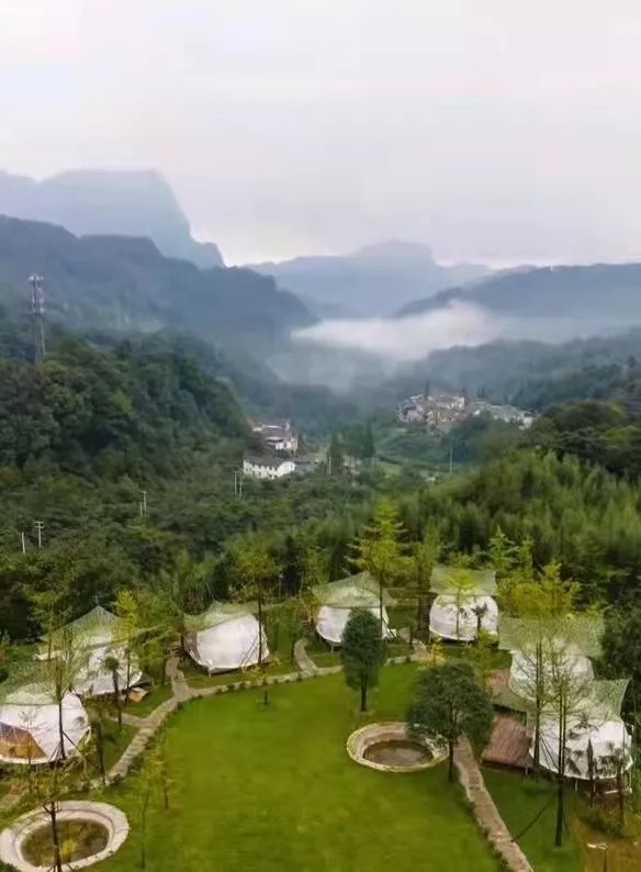 又见花开都江堰完整版,又见花开都江堰