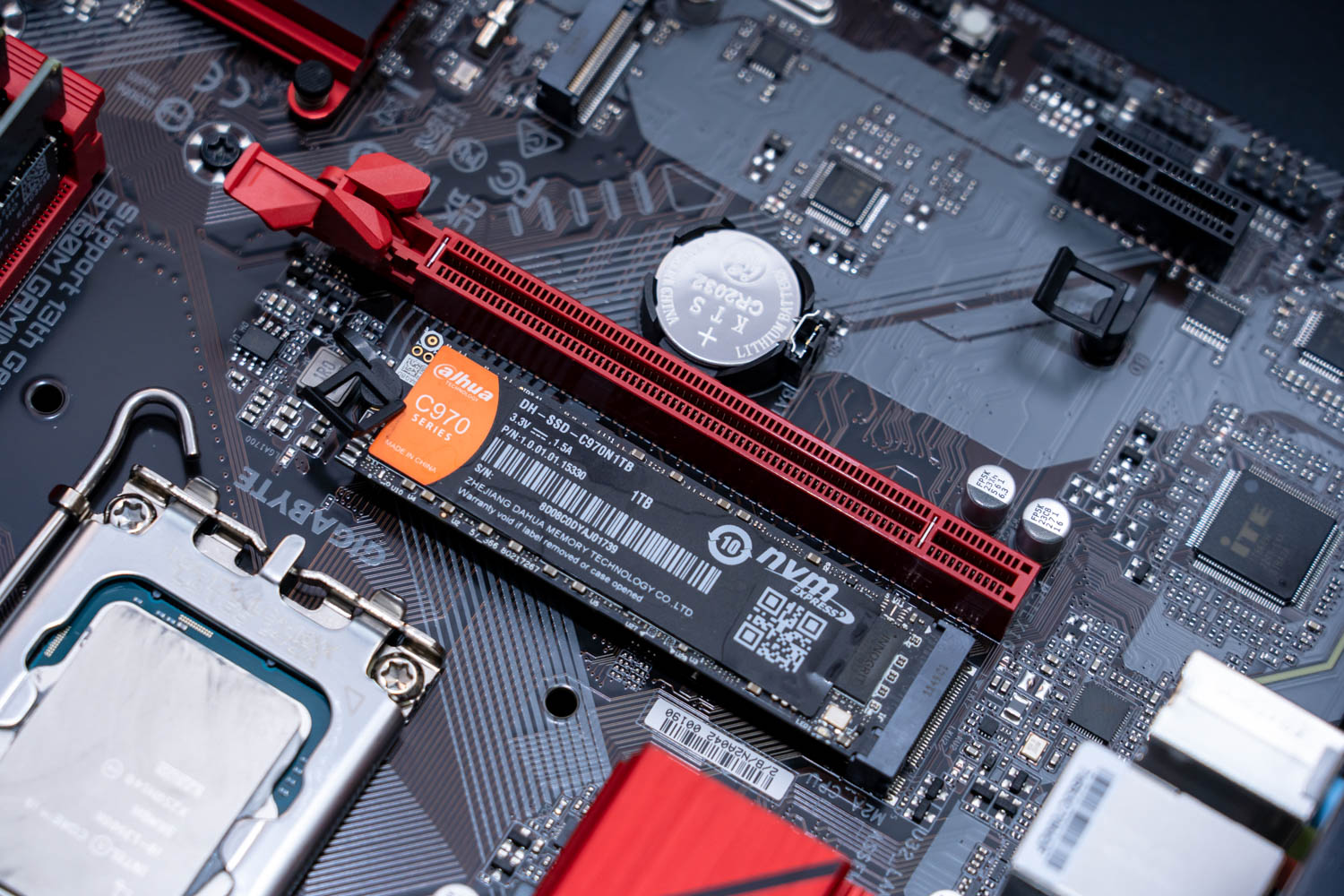 技嘉b760m魔鹰wifi,技嘉b760m魔鹰wifi版几项供电