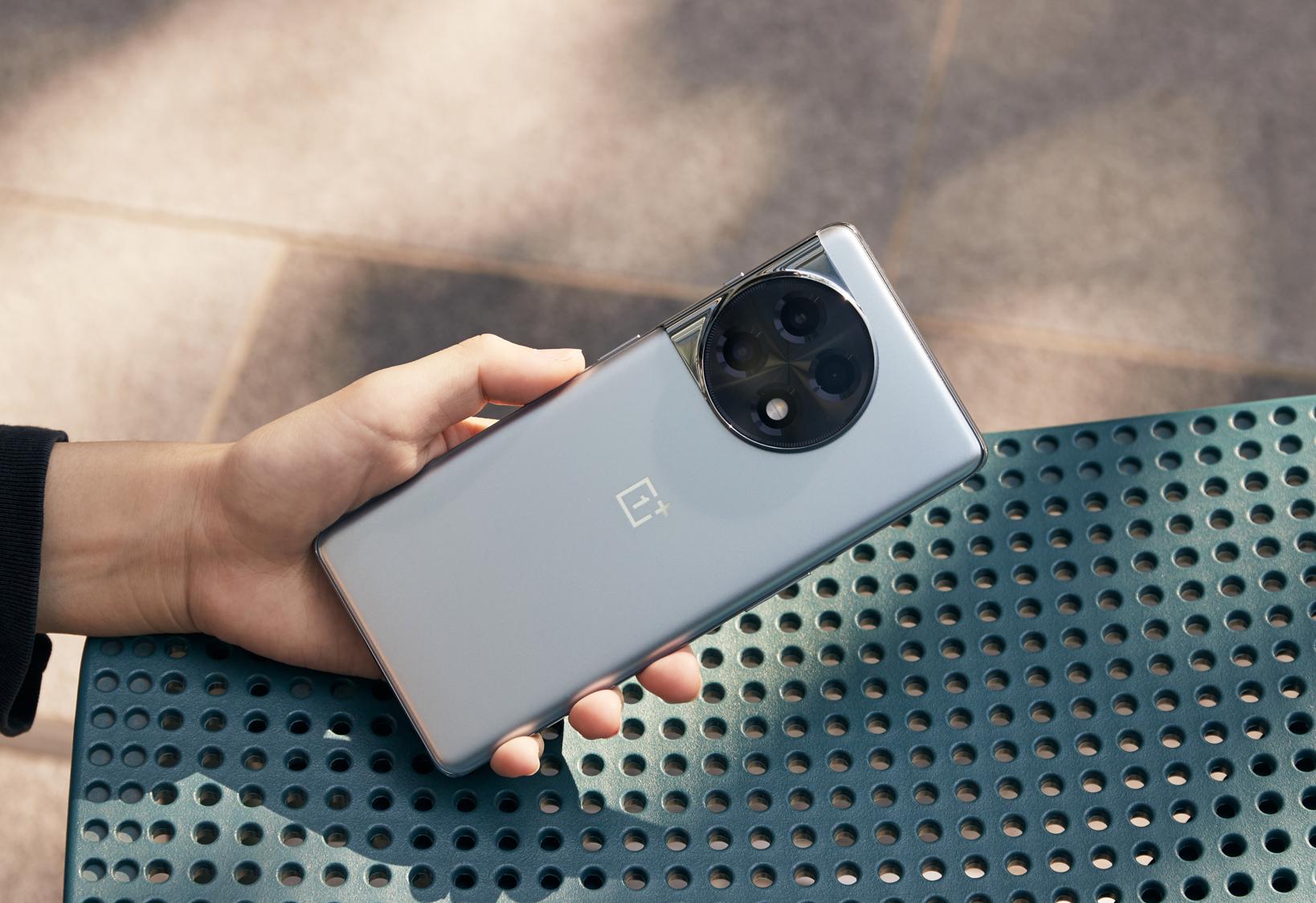 一加ace2与iphone14pro,iphone14pro和一加ace2